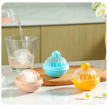 Round ice cube maker - OUT OF THE BOX